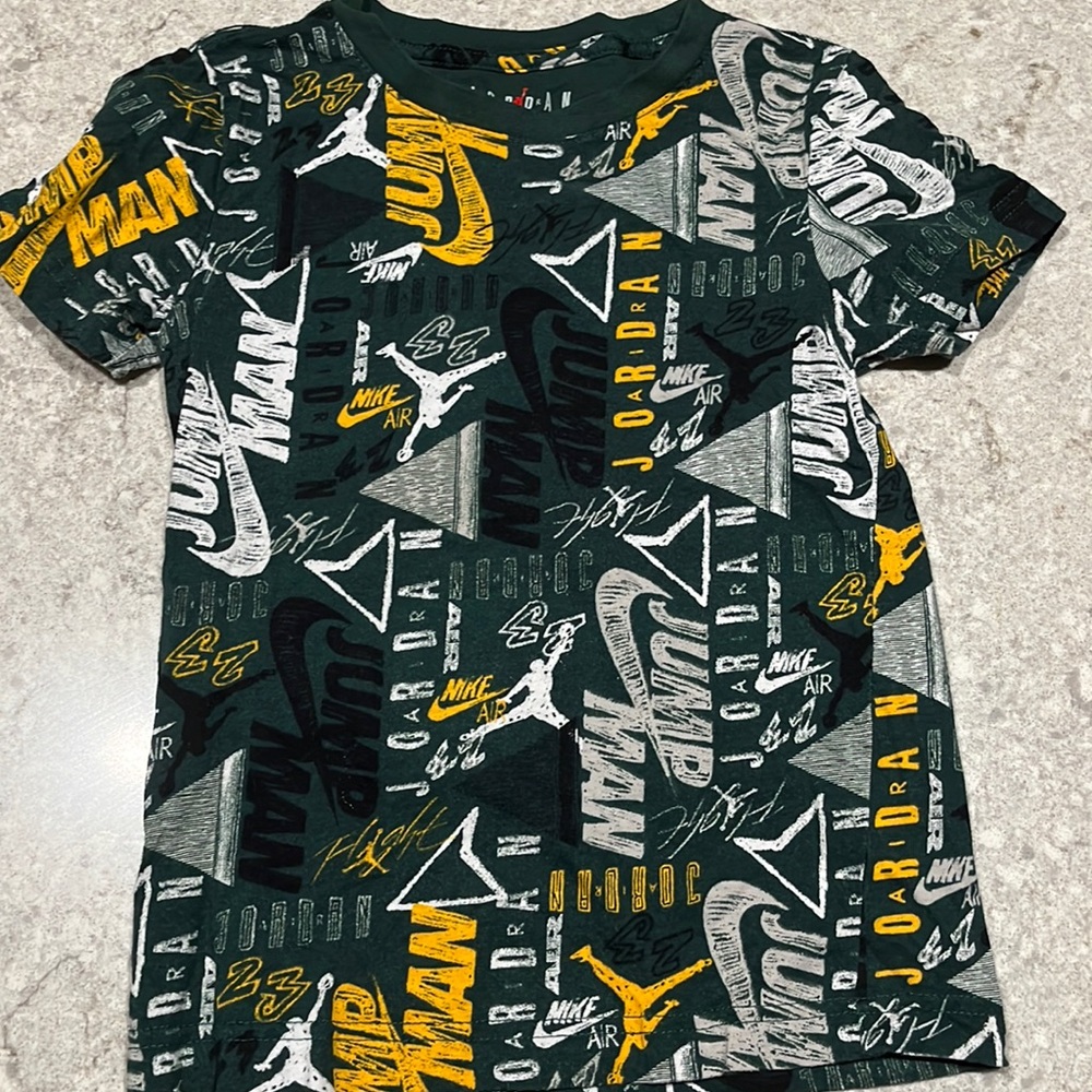 Jordan short sleeve shirt